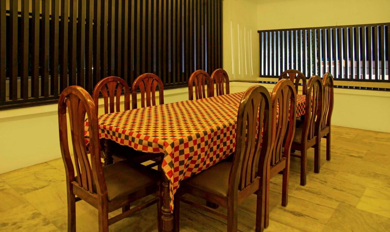 Treebo Kumily Gate Thekkady, Periyar National Park Hotel Exterior photo